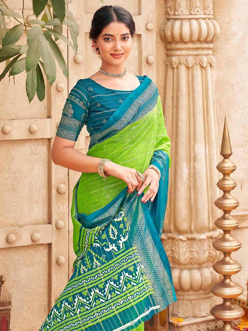 Vasthrlay Georgette Printed Unstitched Rani Pink Saree