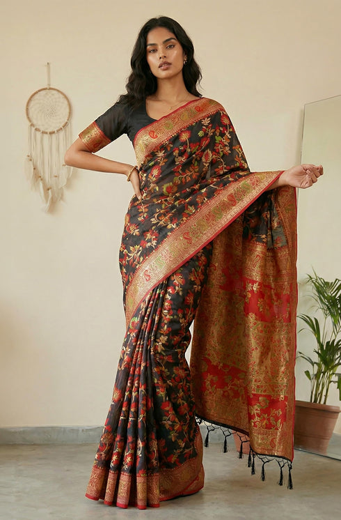 Vasthrlay Unstitched Saree