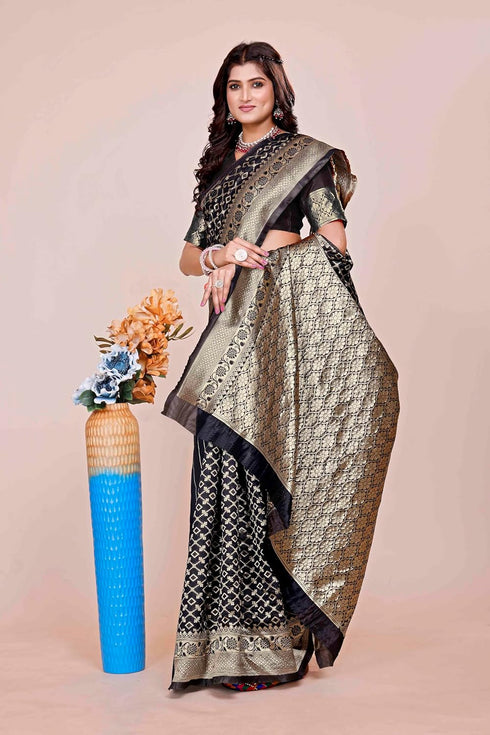 Vasthrlay Wedding Saree