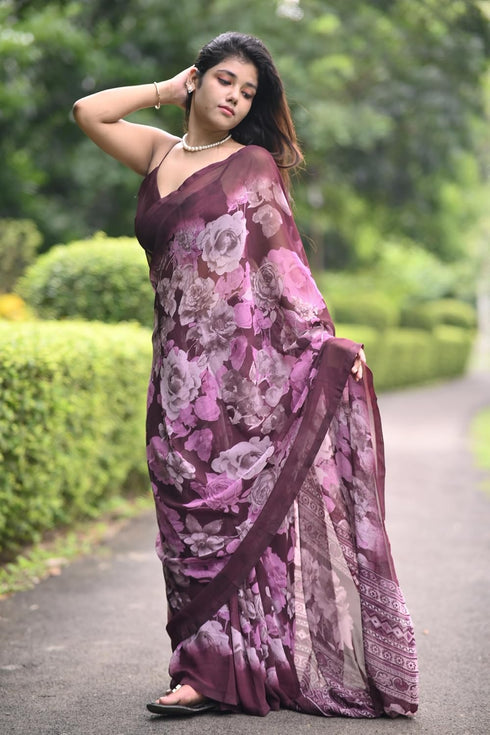 Vasthrlay Fashion Chiffon Georgette Coral Ethnic Wear
