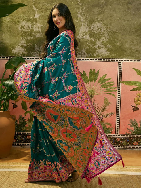 Vasthrlay Womens Weaving Unstitched Green Saree