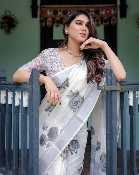 Vasthrlay Tasselled Elephant Saree