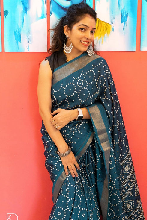 Vasthrlay Fashion Bandhani Printed Ethnic Wear