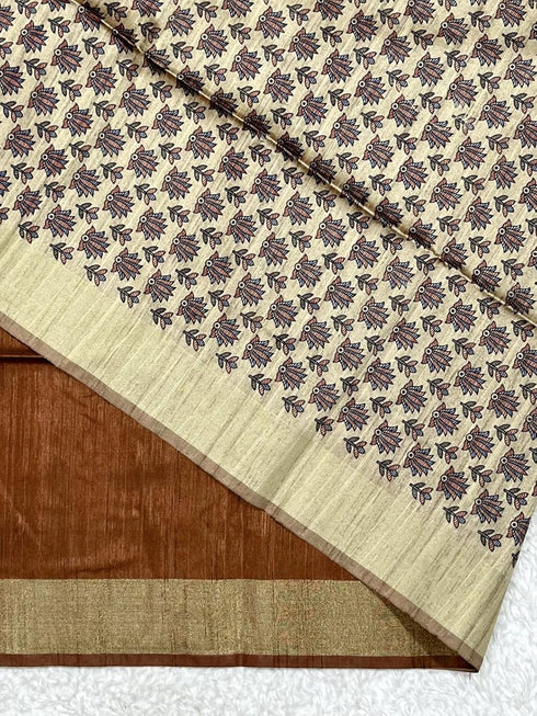 Vasthrlay Soft Tussar Saree