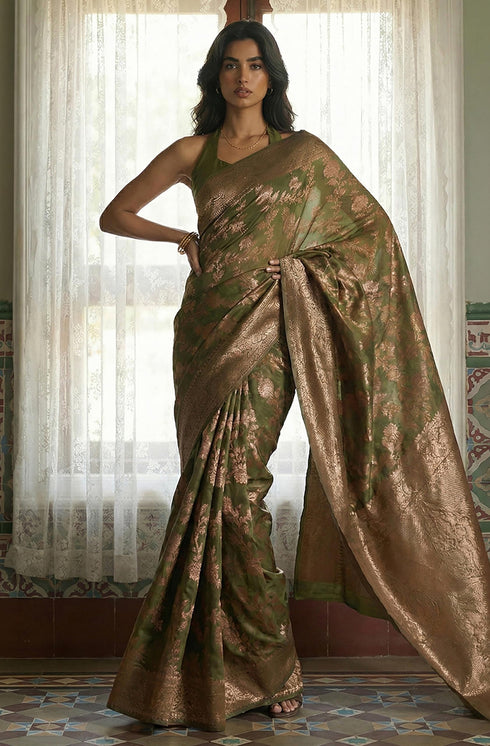 Vasthrlay Jacquard Floral Saree