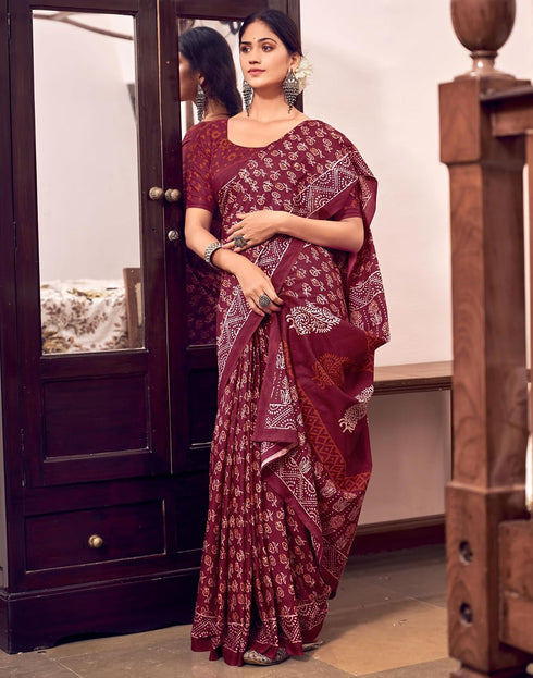 Vasthrlay Womens Printed Unstitched Green Saree