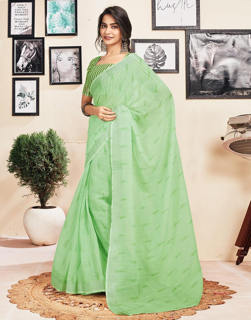 Vasthrlay Printed Striped Unstitched Peach Saree