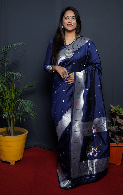Vasthrlay Paithani Unstitched Saree