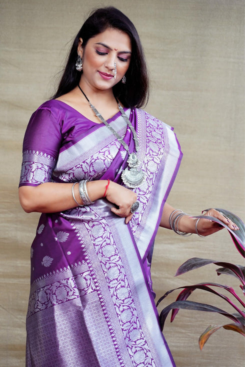 Vasthrlay Silver Banarasi Saree