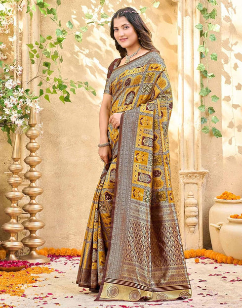 Vasthrlay Womens Weaving Unstitched Light Green Saree