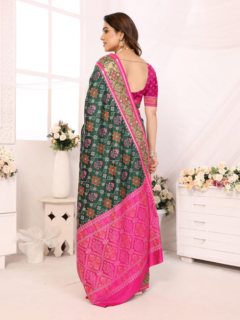 Vasthrlay Bottle Green Kanjivaram Unstitched Saree