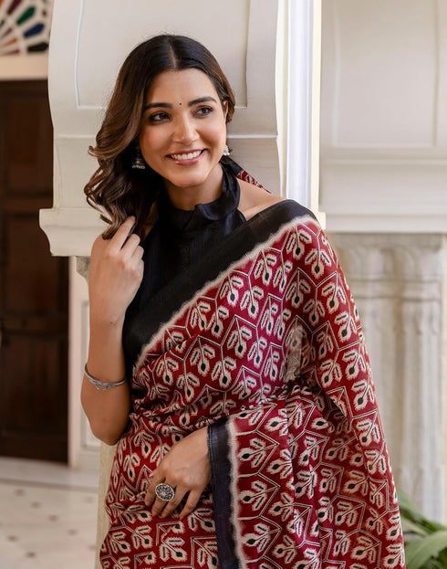 Vasthrlay Womens Printed Unstitched Maroon Saree