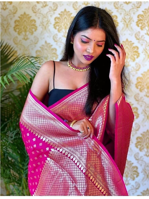 Vasthrlay Banarasi Traditional Saree