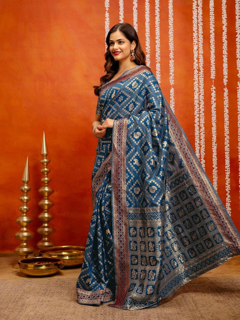 Vasthrlay Womens Weaving Teal Blue Saree With Unstitched Blouse Piece