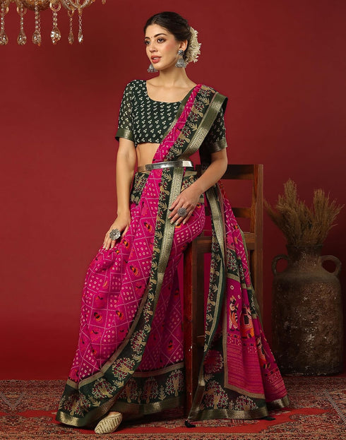 Vasthrlay Georgette Bandhani Rani Pink And Dark Green Saree With Unstitched Blouse Piece