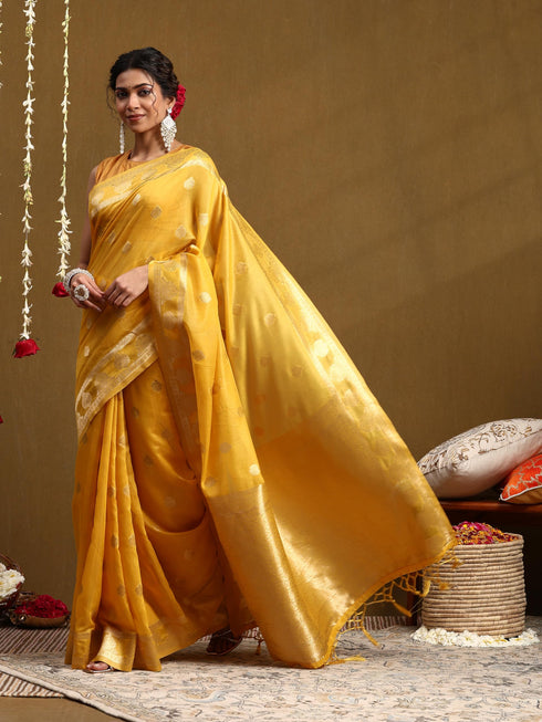 Vasthrlay Banarasi Unstitched Saree