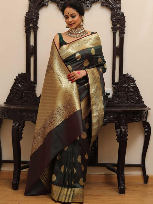 Vsathrlay Saree Kanjivaram Silk Pari Gold