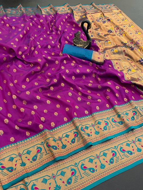 Vasthrlay Banarasi Paithani Weaving