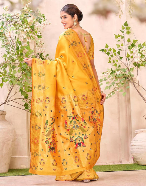 Vasthrlay Weaving Paithani Unstitched Pink Saree