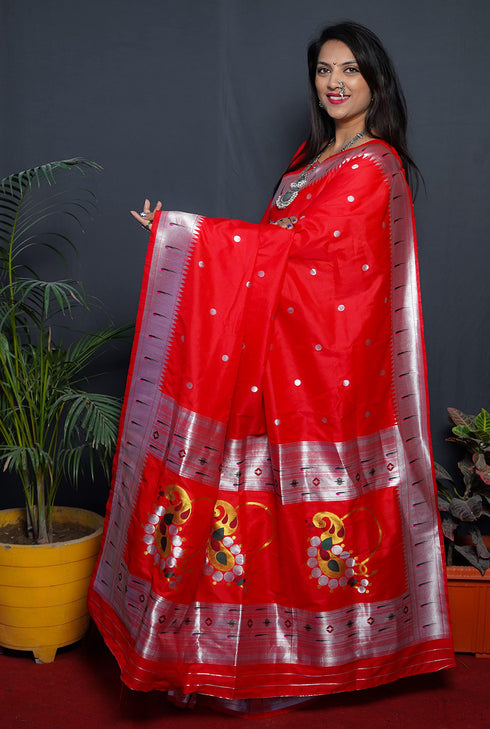 Vasthrlay Paithani Unstitched Saree