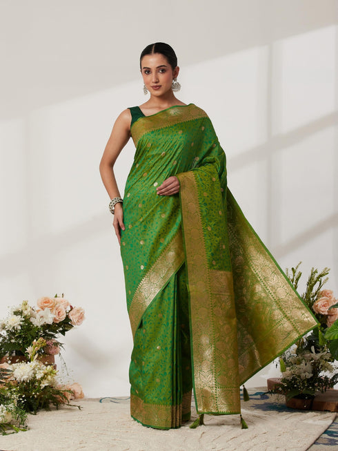 Vasthrlay Banarasi Unstitched Saree