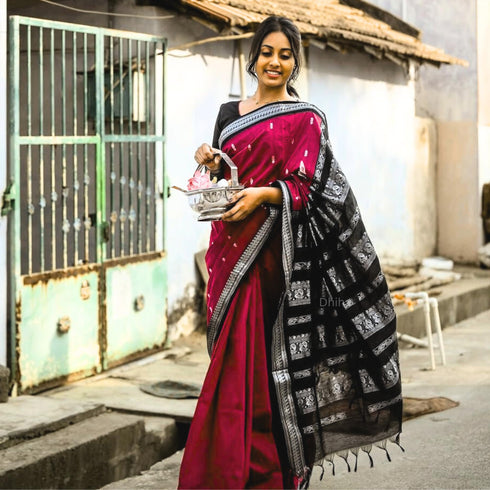 Vasthrlay Kanjivaram Tassels Saree