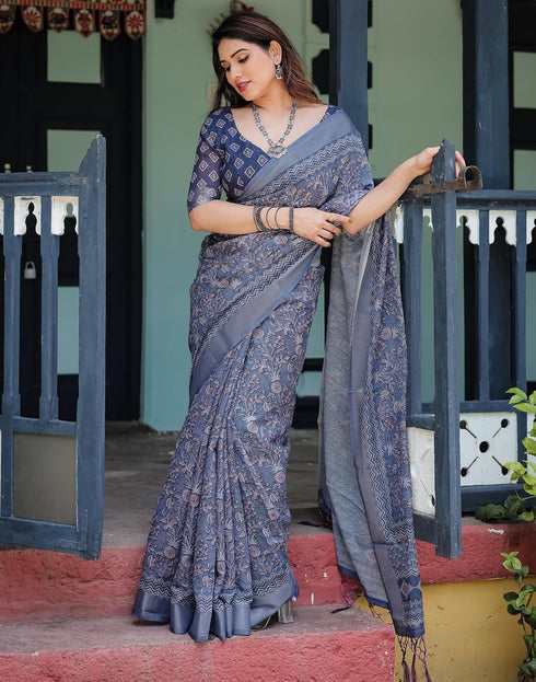 Vasthrlay Womens Printed Unstitched Light Green Saree