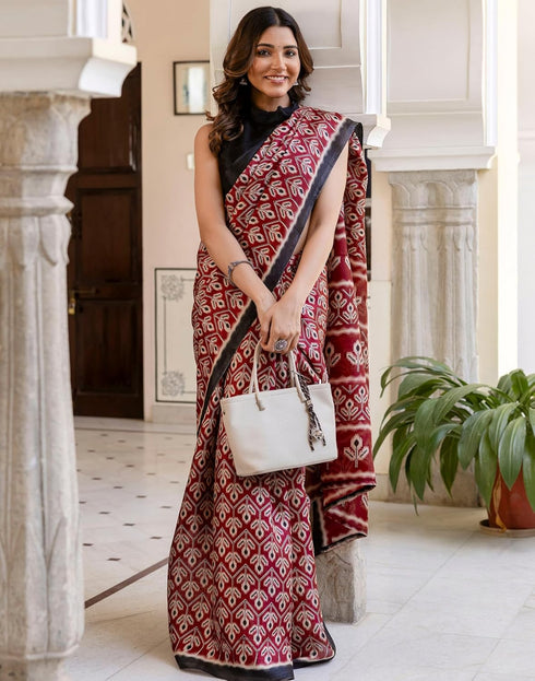 Vasthrlay Womens Printed Unstitched Maroon Saree