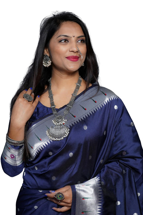 Vasthrlay Paithani Unstitched Saree