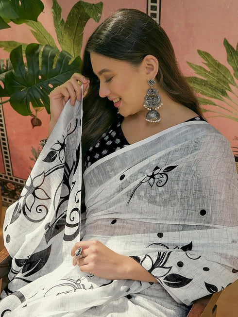 Vasthrlay Womens Printed Unstitched White Saree