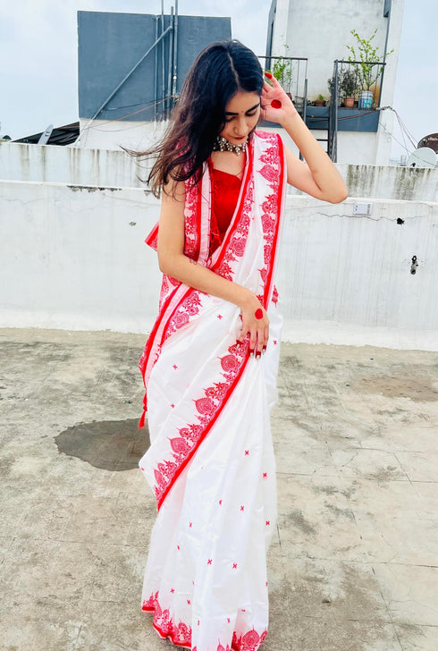 Vasthrlay Saree