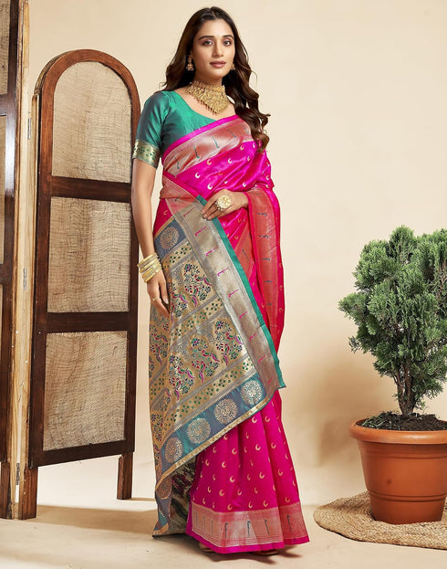 Vasthrlay Paithani Jacquard Pink Saree With Green Unstitched Blouse Piece