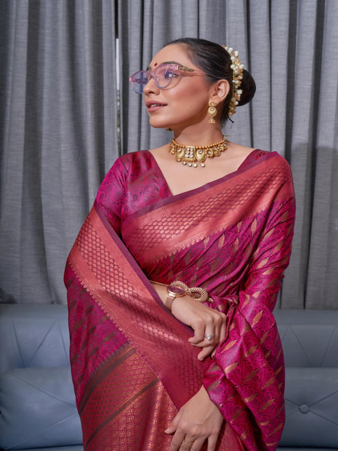 Vasthrlay Banarasi Traditional Unstitched Saree