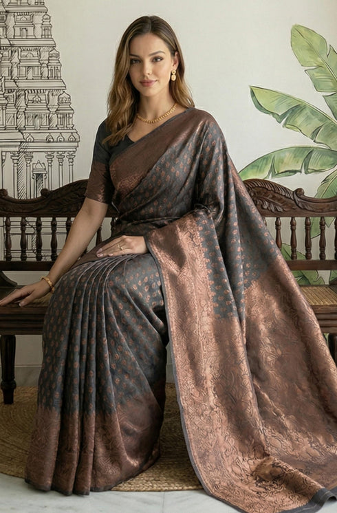 Vasthrlay Jacquard Floral Saree