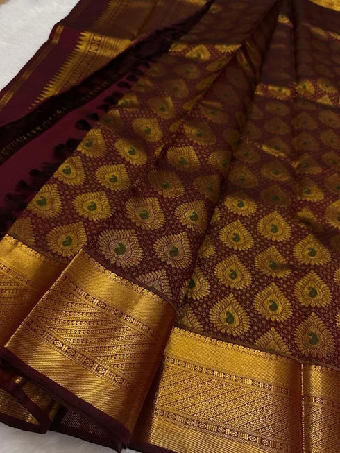 Vasthrlay Banarasi Unstitched Saree