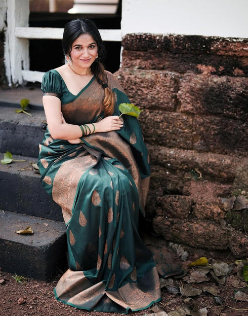 Vasthrlay Banarasi Jacquard Unstitched Dark Green Saree