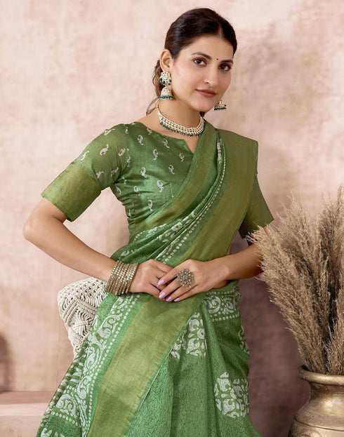 Vasthrlay Womens Cotton Blouse Green Saree With Unstitched Blouse Piece