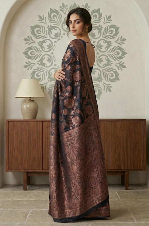Vasthrlay Jacquard Floral Saree