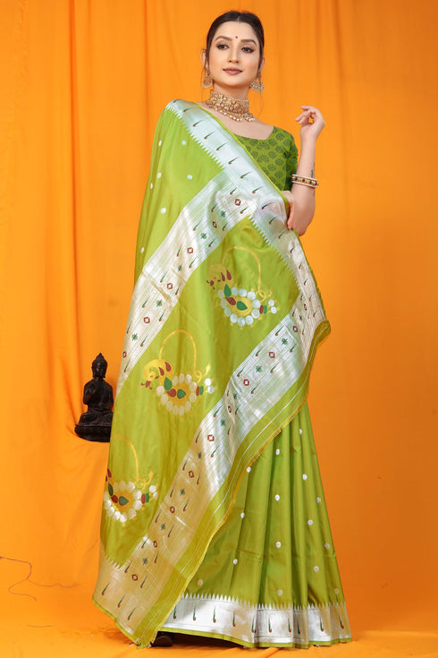 Vasthrlay Paithani Unstitched Saree