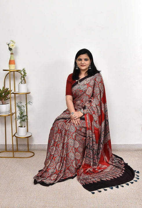 Vasthrlay Bandhej Digital Designer