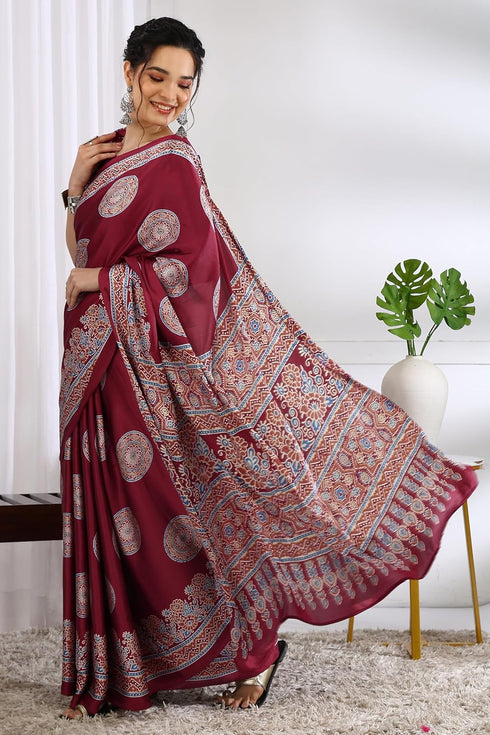 Vasthrlay Fashion Stripes Printed Ethnic Wear
