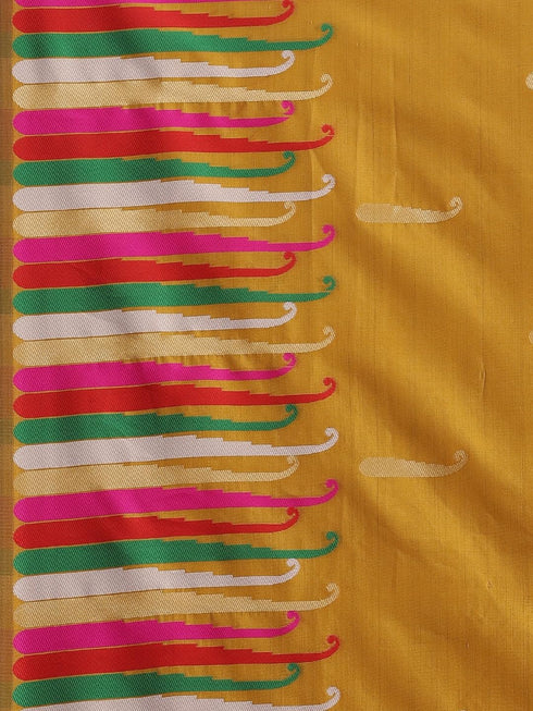 Vasthrlay Banarasi Weaving Saree