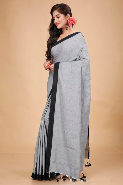 Vasthrlay Handloom Traditional Saree