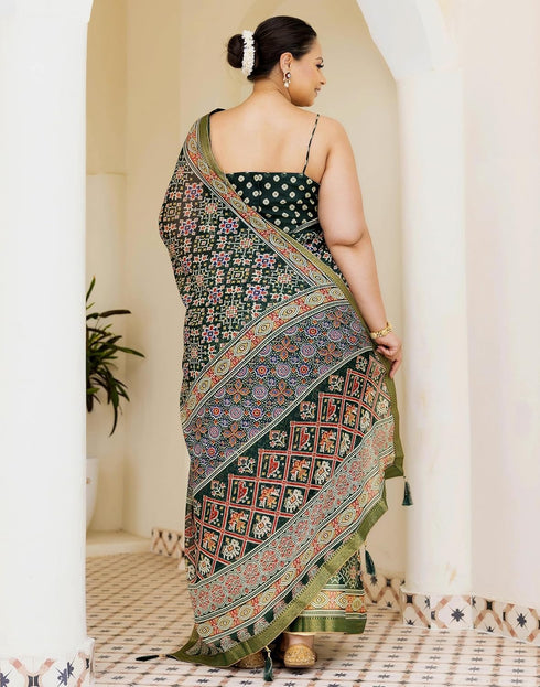 Vasthrlay Georgette Bandhani Unstitched Purple Saree