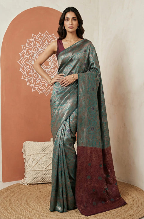 Vasthrlay Jacquard Floral Saree