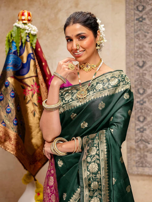 Vasthrlay Weaving Paithani Black Saree