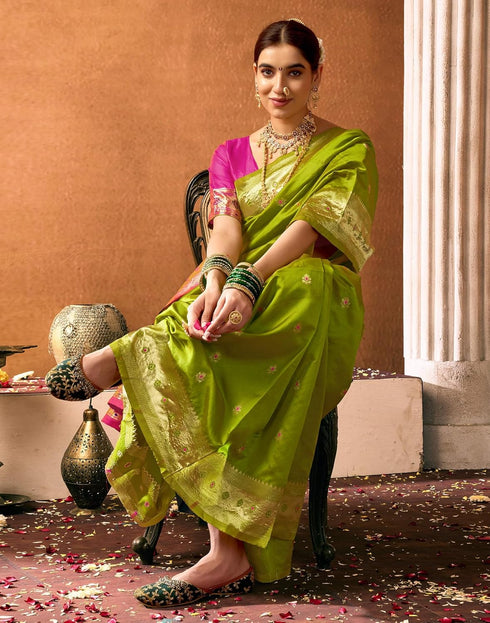 Vasthrlay Paithani Banarasi Unstitched Green Saree