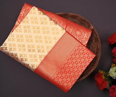 Vasthrlay Kanjivaram Wedding Unstitched Saree