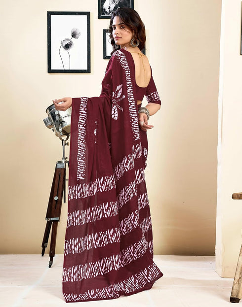 Vasthrlay Womens Printed Unstitched Dark Green Saree
