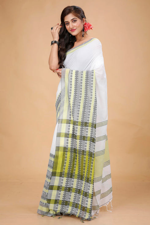 Vasthrlay Begampuri Traditional Saree